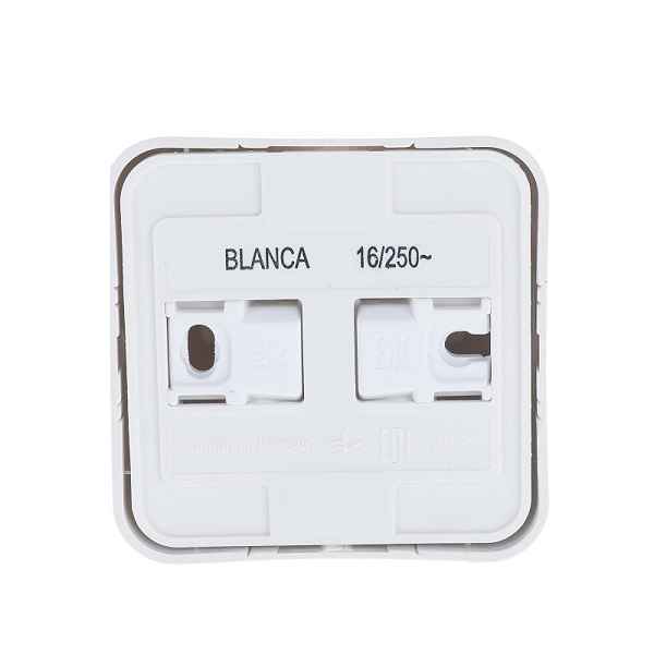 xегель Альфа Розетка о/у 1м с изол.пл. ЗК (250В, 16А) белый  РА16-113