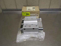 Цилиндр короткого хода с направляющими  G3/8" MGPM80TF-75