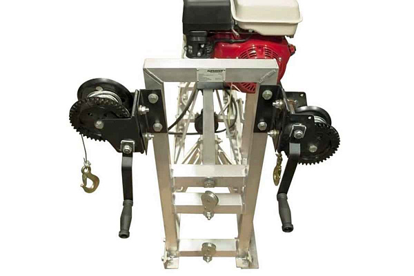 Головная секция 3 м виброрейки GROST SVR с двигателем GROST GX270 GROST