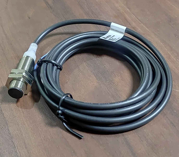 Датчик PRCM12-4DP