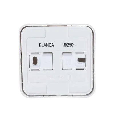 xегель Альфа Розетка о/у 1м с изол.пл. ЗК (250В, 16А) белый  РА16-113